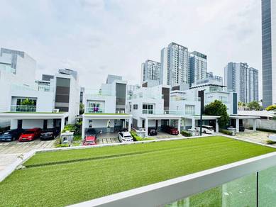 CANTIK 🔥 3 Storey Link Bungalow LakeFront Villa Cyberjaya
