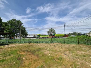 Menggatal | Faicng MainRoad | Flat Land