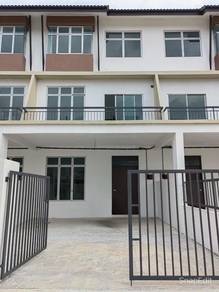 3 STOREY SCIENTEX KUNDANG JAYA, RAWANG Phase 1B Condition Like New