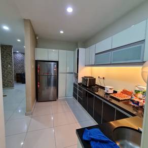 Room with individual bathroom for rent