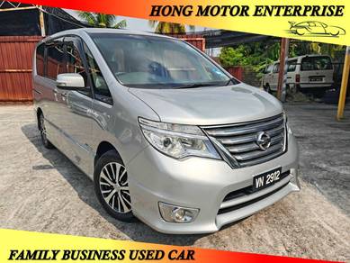 Nissan SERENA 2.0 S-HYBRID PREMIUM REVERSECAM