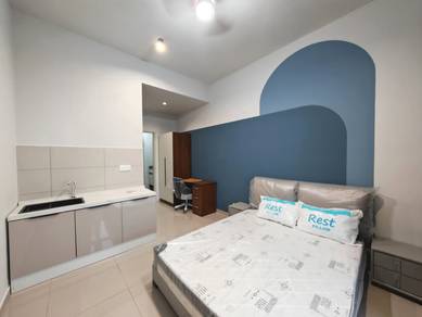 Newly Renovated/Fully furnished Studio Unit@Midlands City for Rent !!