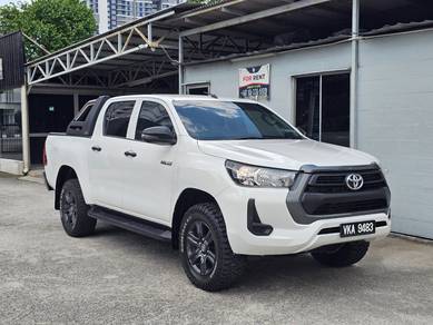 Toyota HILUX 2.4 E (A)