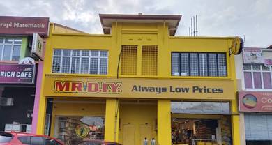 Villa Tropika Bangi Kg Sungai Tangkas Kajang ROI 5.6% MAIN ROAD Shop