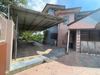 Double Storey detached house For rent 9th ml, muara tuang.(Main Road)