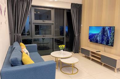 Cyber Condo bawah market price next to uni (ready view + balcony)