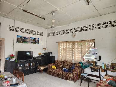 Kampung Ampang Campuran Residential Land with Concrete House-Flat Land