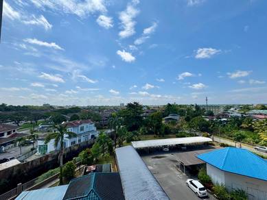 De Summit Condominium FOR SALE