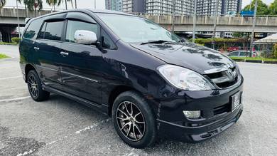 Toyota INNOVA 2.0 G (A)