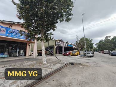 Bandar Botanic, Klang - Single Storey Intermidle Shoplot For Rent