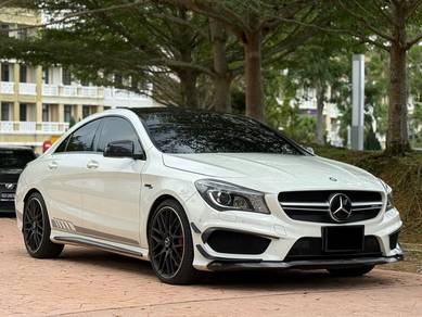 Mercedes Benz CLA45 AMG 2.0 SUPER LOW MILEAGE