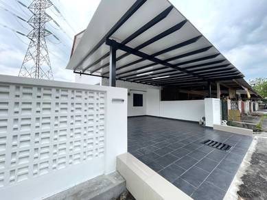 Freehold & Fully Reno! Corner Lot Taman Sri Haneco, Semenyih | 4R2B