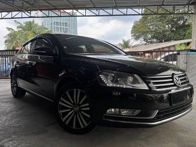 Volkswagen PASSAT 1.8 TSI (CKD) (A)