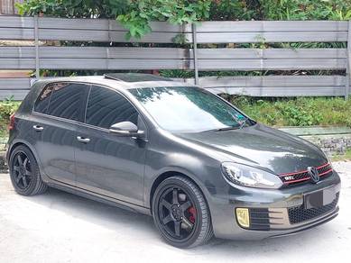 Volkswagen GOLF 2.0 GTi (A)