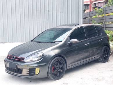 Volkswagen GOLF 2.0 GTi (A)