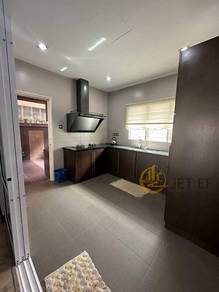 Good Condition Ambang Botanic 1 Klang 2.5 Sty Superlink Endlot House