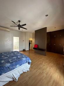 Good Condition Ambang Botanic 1 Klang 2.5 Sty Superlink Endlot House