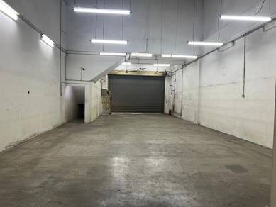 Bandar Pinggiran Subang Seksyen U5 1.5sty End Lot Factory For Rent
