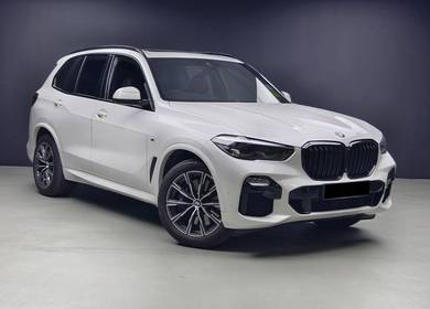 Ori Mil 50k 2020 Bmw X5 xDRIVE45e Nice Number