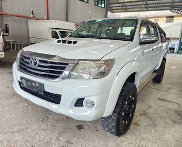 TOYOTA HILUX 3.0 (A) G VNT tip top condition