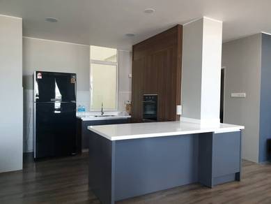 Kondominium Ria, High Floor, Kolombong