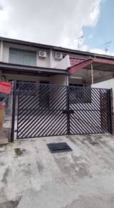 Johor Jaya / Double Storey Low Cost / 2 Bedrooms / Partial Furnish