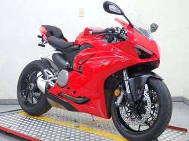 2025 Unreg Ducati Panigale V2 "Like New & Low Mile