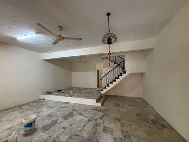 SL4 Double Storey  House , Sungai Long 4R3b 1300sf 