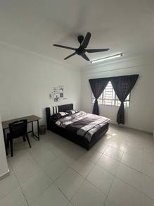 Room For Rent Suria Jelatek Ampang Hilir Walk LRT Great Eastern Mall