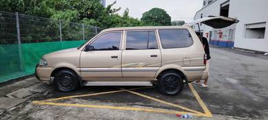 Toyota UNSER 1.8 GLi (M)