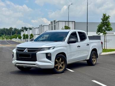 Full Loan Mitsubishi TRITON 2.5 QUEST (M)