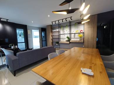 Rumah 2 Tingkat Fully Furnished untuk disewa,Kluang