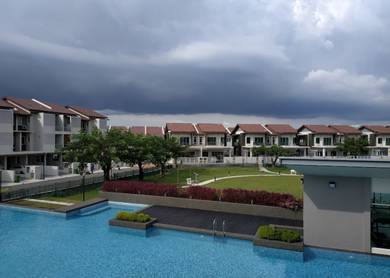 Simpang Ampat Villa Raintree Town House