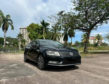 Volkswagen PASSAT 1.8 TSI (CBU) (A)