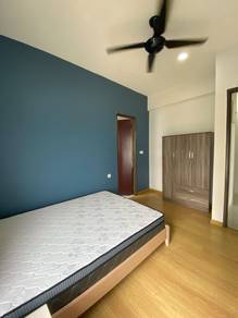 Big Master Bedroom (beside clubhouse/food eateries) for rent-near ciq