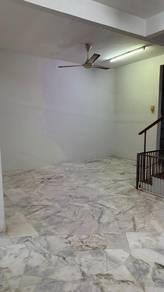 5r3b Double Storey Terrence House Putra Permai Equine Seri Kembangan