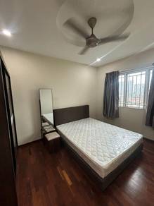 Bilik Sewa🎈Bukit Jalil, Near LRT🔥Female Unit Queen Room