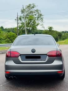 Volkswagen JETTA 1.4 TSI (CKD) (A)