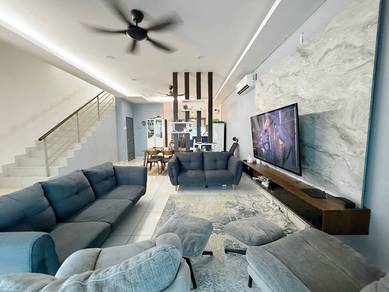 Taman Semarang Indah 2Storey Terrace End Lot Dengkil Freehold Murah