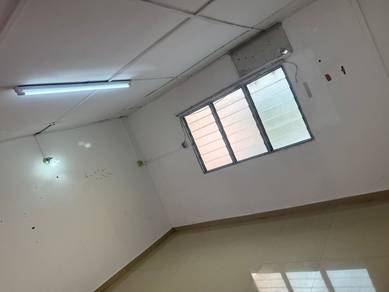 Ampang Tasik 2 storey house to Rent