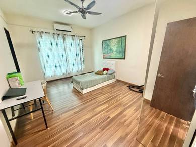 CORNER LOT!! FREEHOLD Double Storey Denai Alam W SWIMMING POOL