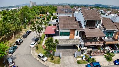 CORNER LOT!! FREEHOLD Double Storey Denai Alam W SWIMMING POOL