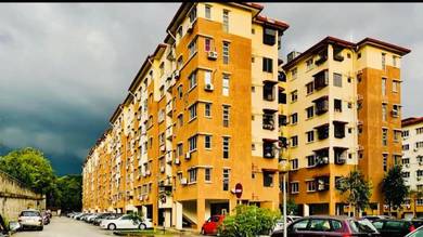 Apartment Tainia ada Lif Dan bersih, Kota Damansara !