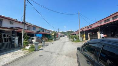 Double Storey Taman Desa Rusa Close With Batu 4 Beach,Port Dickson
