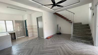 Double Storey Taman Desa Rusa Close With Batu 4 Beach,Port Dickson