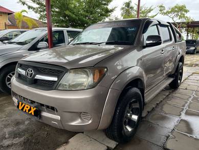 Toyota HILUX 2.5A G 4x4