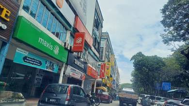 Corner shop & office units for rent in shah alam