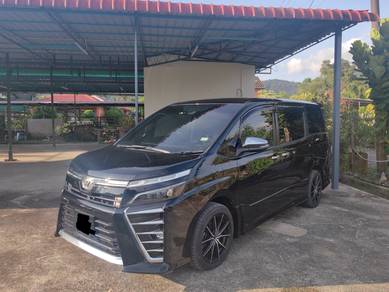 Toyota VOXY 2.0 ZS KIRAMEKI II (A)
