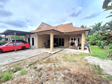 Taman Seri Medan 2 , Jln Kg Medan Teluk Panglima Garang @ Semi D