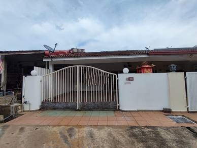 Single Storey at Air Putih  (Autogate/3 Aircond/2 Water Heater)